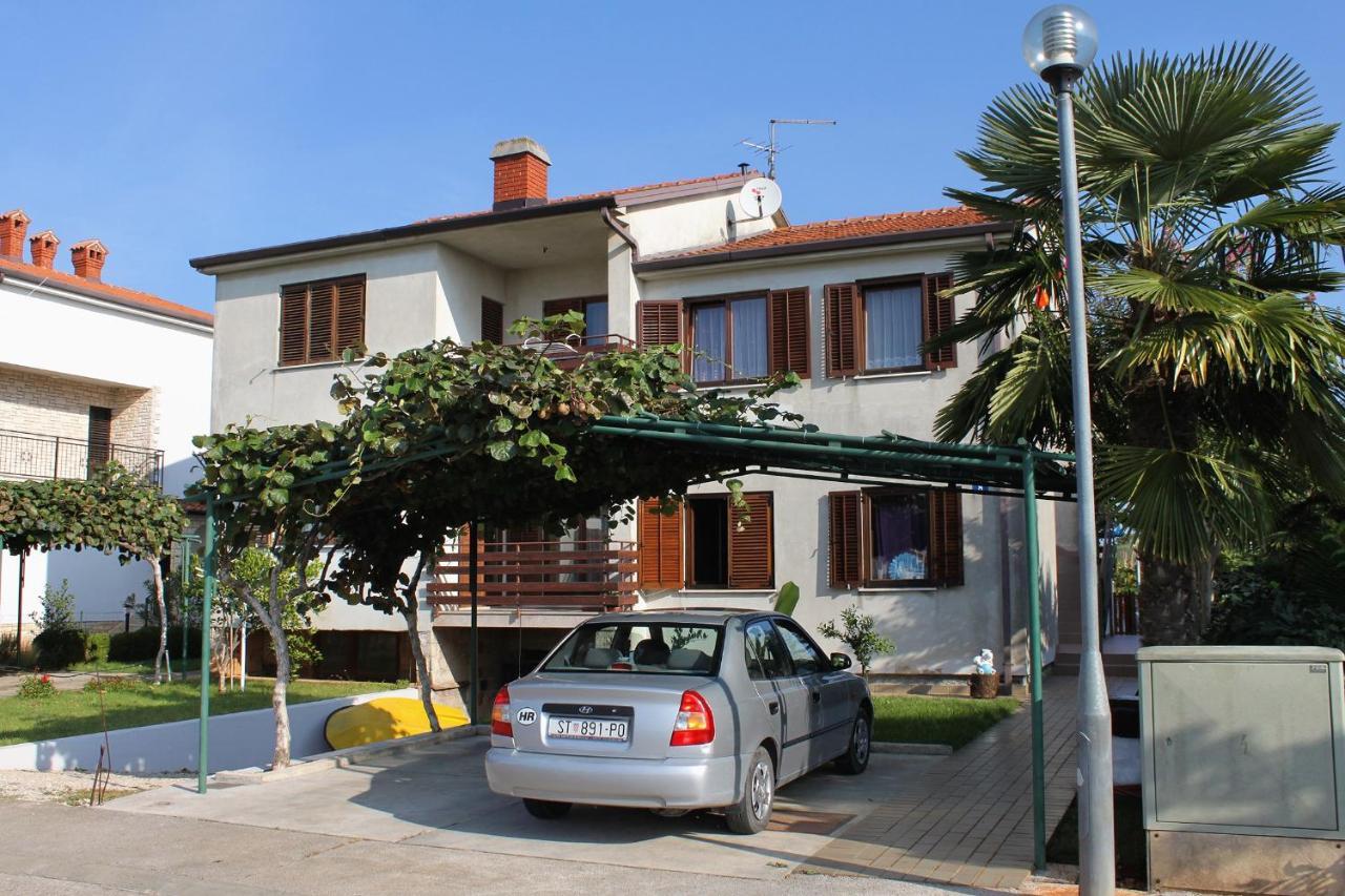 Apartments With A Parking Space Umag - 7109 Εξωτερικό φωτογραφία