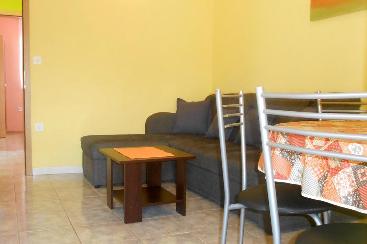 Apartments With A Parking Space Umag - 7109 Εξωτερικό φωτογραφία